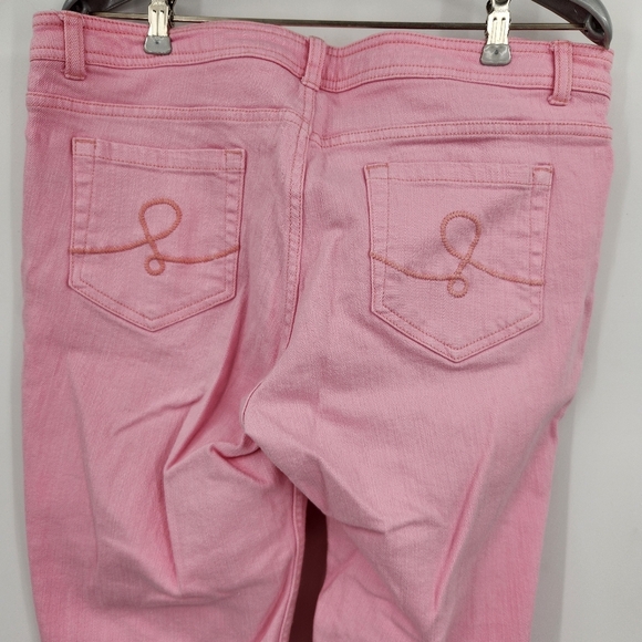 Lilly Pulitzer Crop Jean Womens Size 12 Pink**has some small stains - Picture 7 of 10